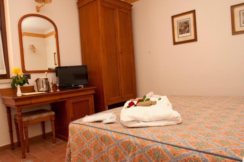Bagno Santo Residence Saturnia Quarto foto